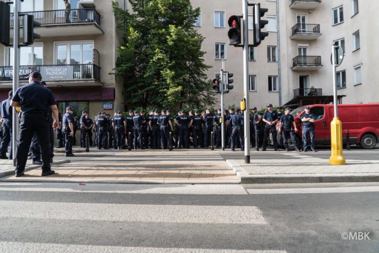 POLICE RAID OFFICES OF WOMEN’S GROUPS IN POLAND