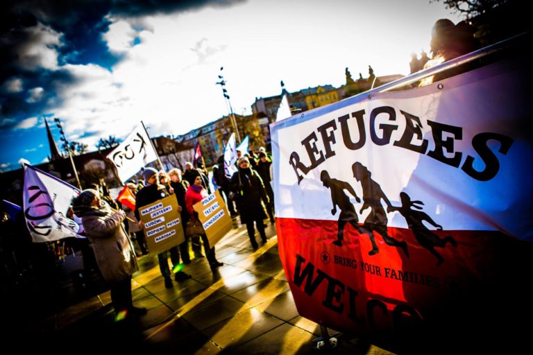 Dziewuchy aus Berlin und Stettin zur Lage der Geflüchteten