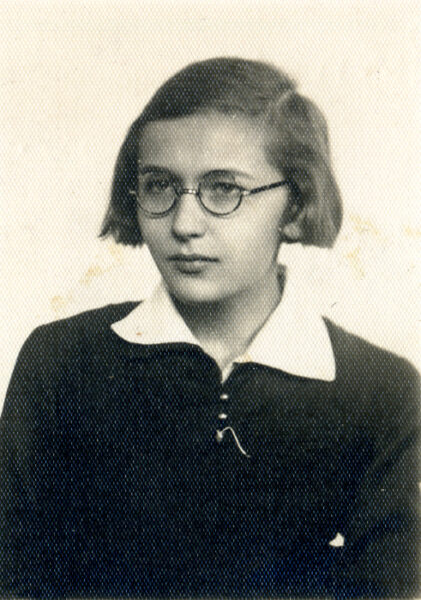 Irena Bobowska, 1920-1942, Schulfoto / Zdjęcie szkolne. Auf Familienarchiv / Archiwum rodzinne